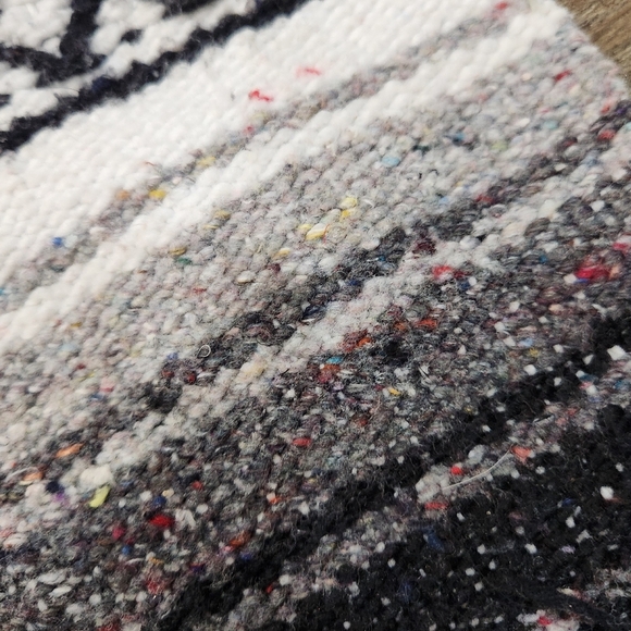 Vintage SDG Genuine Mexican Handwoven Blanket, Premium 75" x 46"  Falsa Blanket - Picture 2 of 8